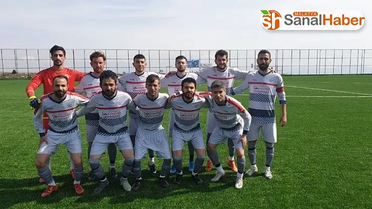 Arguvan Belediyespor ligi yenilgisiz tamamladı