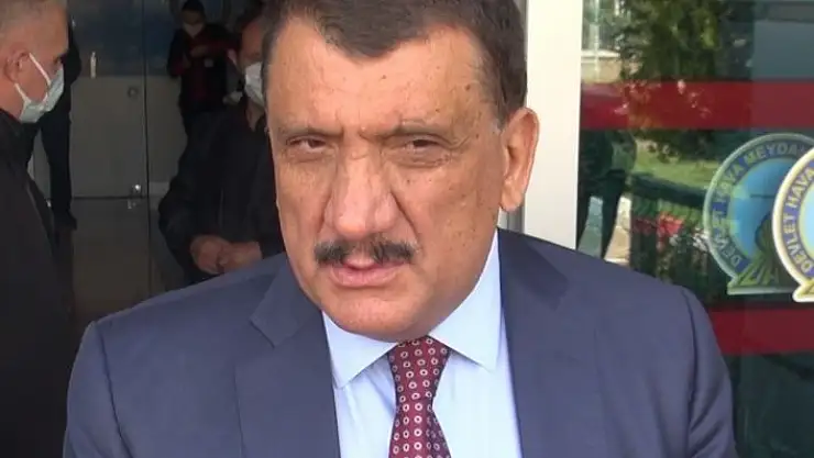 'Arızalanan uçak hangara çekildi'