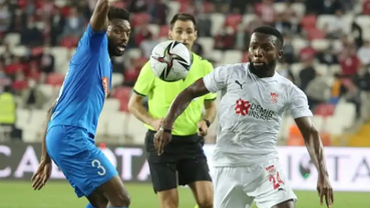 'Avrupa Konferans Ligi: Sivasspor: 0 - Dinamo Batumi: 0 (İlk yarı)'