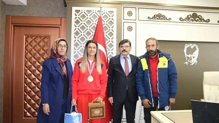 'Avrupa Şampiyonu Akbaş´tan Müdür Dağdeviren ziyaret'