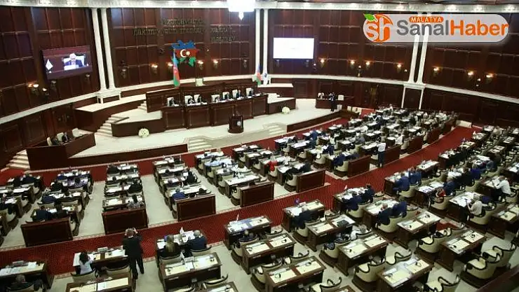 Azerbaycan'da seçime son 2 gün kaldı