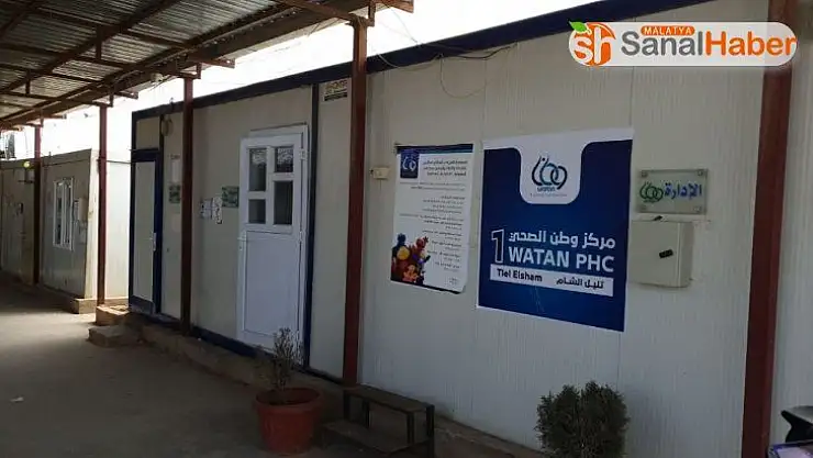 Azez'deki sağlık merkezinde sivillere korona virüs testi yapılıyor