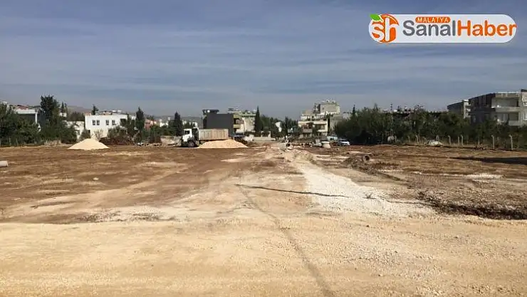 Bahçecik Mahallesi'nde asfalt öncesi hazırlık çalışması
