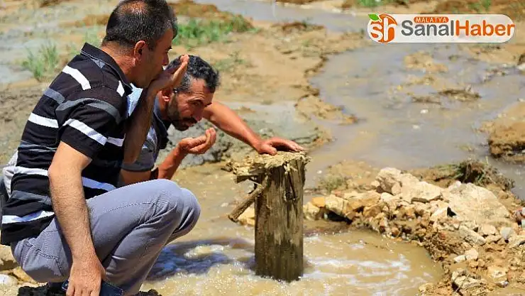 Bahçeye sondaj vurdurdu, doğal maden suyu çıktı