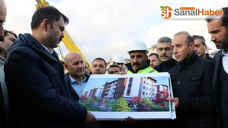 Bakan Kurum: 'Van'da hasar tespiti için tüm birimlerimiz seferber oldu'