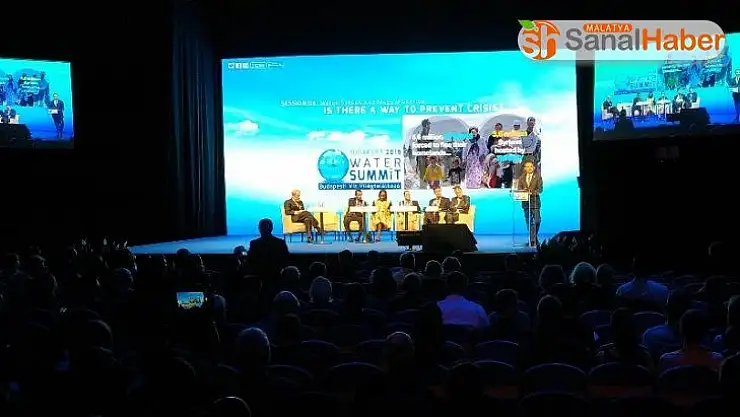Bakan Pakdemirli, Budapeşte'de Su Zirvesi'ne katıldı