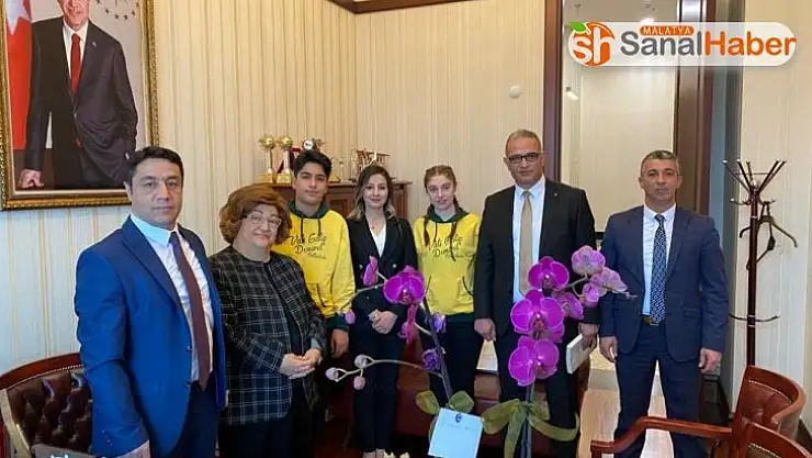 Bakan Selçuk Malatyalı öğrencileri kabul etti