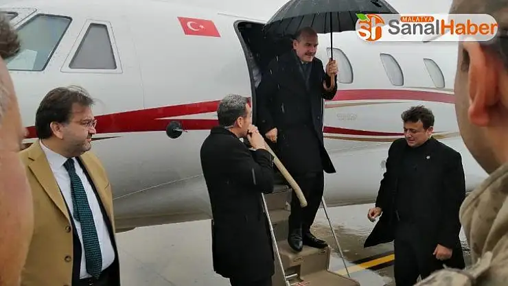 Bakan Soylu, depremin yaşandığı Elazığ'da