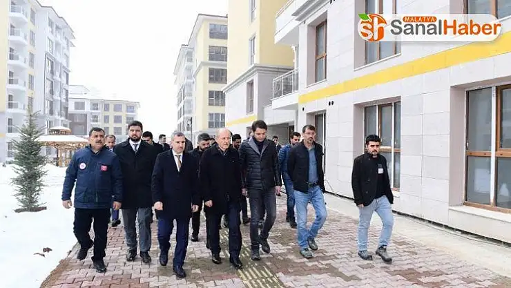Bakan Yardımcısı Suver, Yeşilyurt'ta kentsel dönüşüm projelerini inceledi