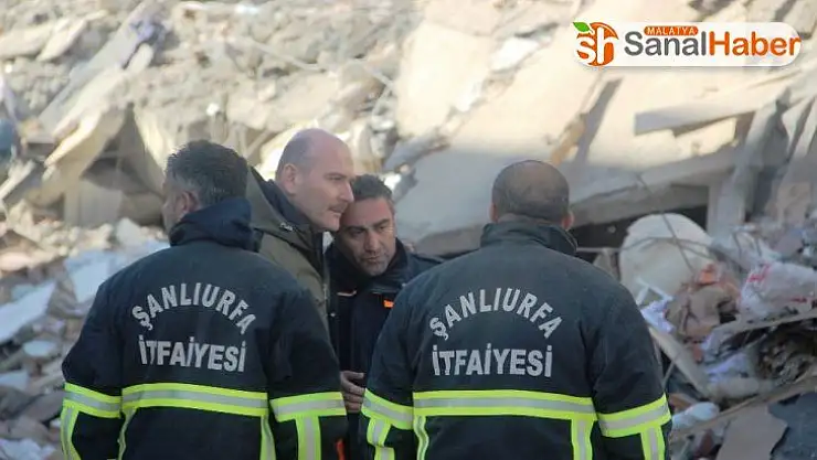 Bakanlar Soylu ve Koca ile Binali Yıldırım, deprem bölgesinde incelemelerde bulundu