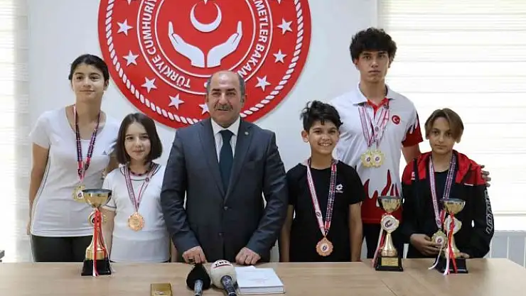 'Bandminton´da Malatya´yı derece ile temsil ettiler'