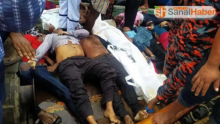 Bangladeş'te feribot battı: 30 ölü