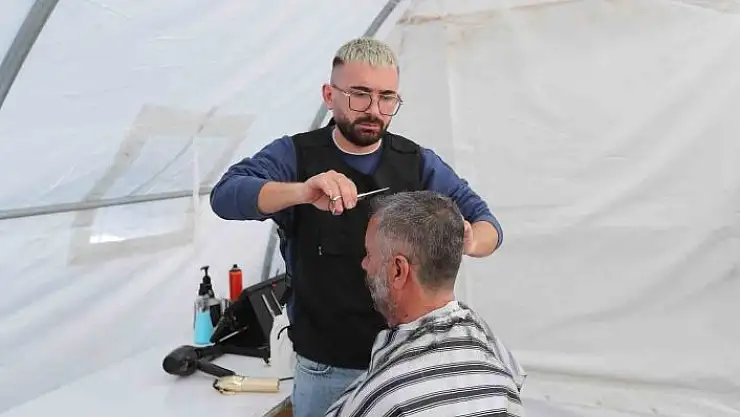'Başakşehirli berberlerden afet bölgesinde anlamlı hizmet'