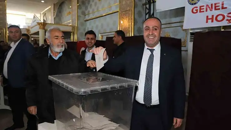 'Başkan Ahmet Saray, güven tazeledi'