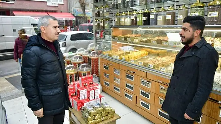'Başkan Çınar,  esnafları ziyaret edip taleplerini dinledi'