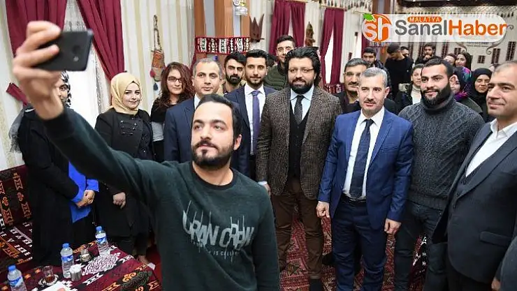 Başkan Çınar, gençlerle bir araya geldi