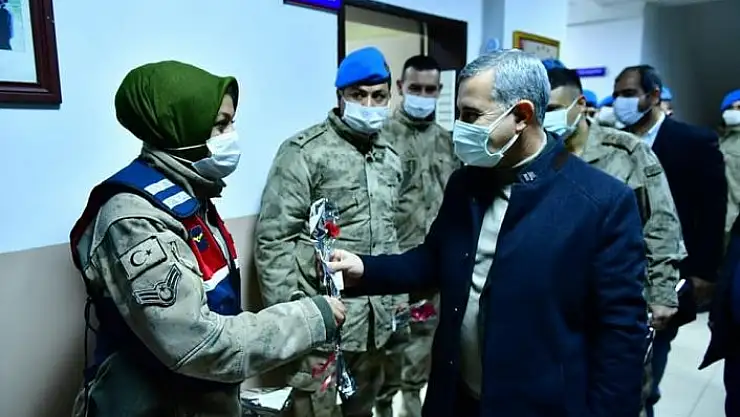 'Başkan Çınar, görevlileri yeni yılda yalnız bırakmadı'