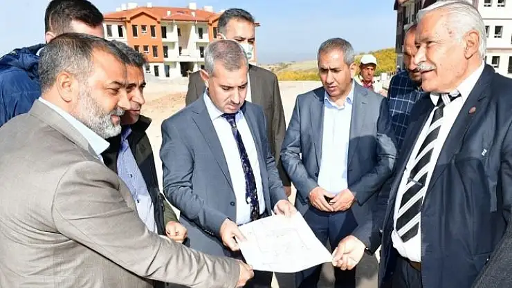 'Başkan Çınar, Melekbaba Mahallesindeki projeleri inceledi'