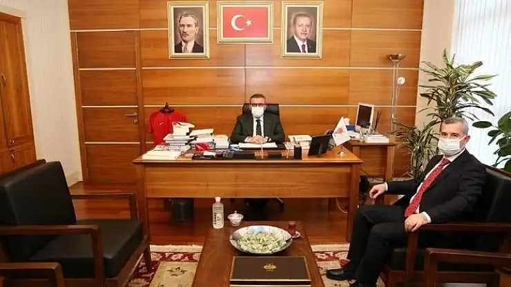 'Başkan Çınar, Ünal´ı ziyaret etti'