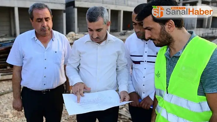Başkan Çınar, Yeşil Yaka inşaatlarını yerinde inceledi