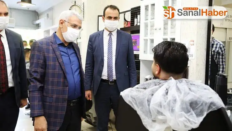 Başkan Güder, berber ve kuaförleri ziyaret etti