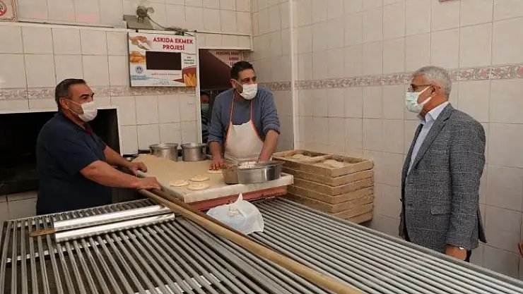 'Başkan Güder, esnafın yanında esnafla iç içe'