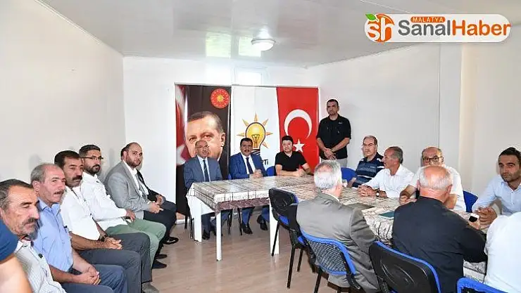 Başkan Gürkan Akçadağlı muhtarla bir araya geldi