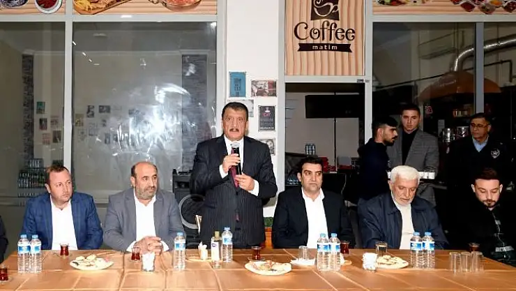 'Başkan Gürkan, esnaflarla bir araya geldi'