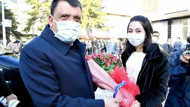 'Başkan Gürkan öğrencilerle buluştu'