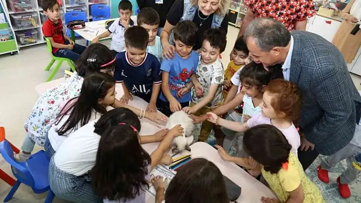 'Başkan Kılınç, miniklerin hayvan sevgisine ortak oldu'