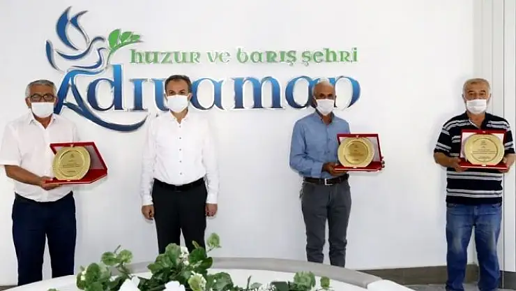 'Başkan Kılınç´tan, emekli personele teşekkür plaketi'