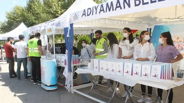 'Başkan Kılınç´tan üniversite öğrencilerine hediye'