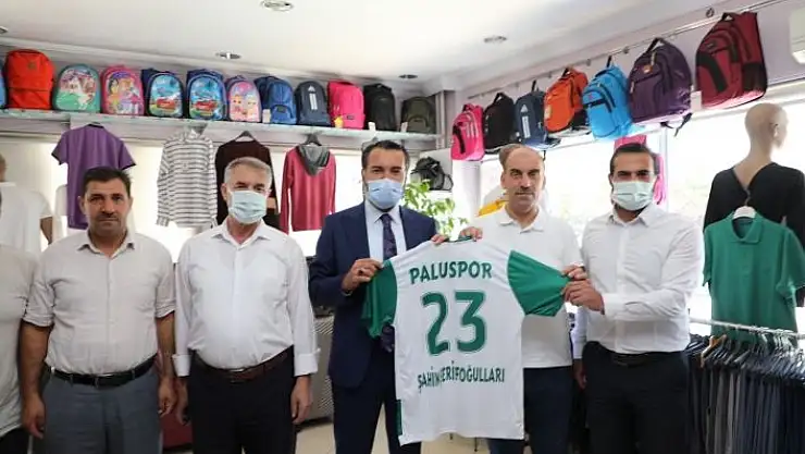 'Başkan Şerifoğulları, ''Belediyecilik hizmetleri gönül işidir'''