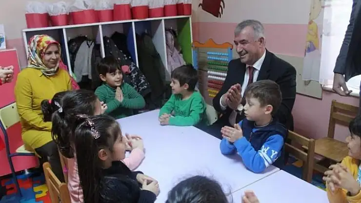 'Başkan Turanlı´dan  Dünya Çocuk Günü Mesajı'
