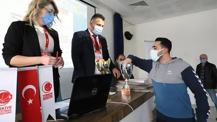 'Basket topuna Türkiye yarı finali için vurulacak'