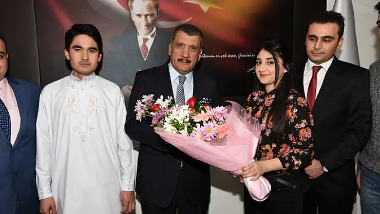  GÖÇMEN HUKUKU TURİZM HUKUKUNA DÖNÜŞMELİDİR