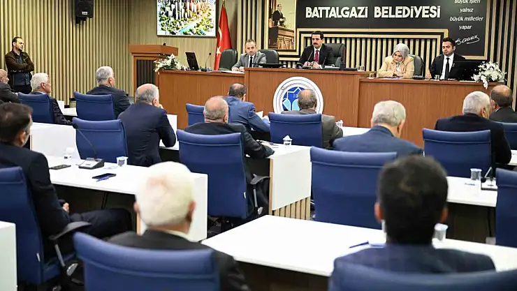 Milli Boksör Hatice Akbaş'ın ismi yüzme havuzuna verildi