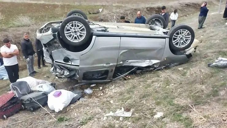 'Bayram tatili yolunda kaza: 5 yaralı'