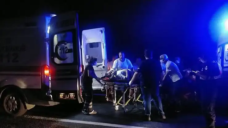 'Bayram yolunda feci kaza: 9 yaralı'