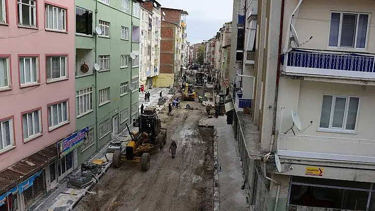HALEP CADDESİ YENİLENİYOR