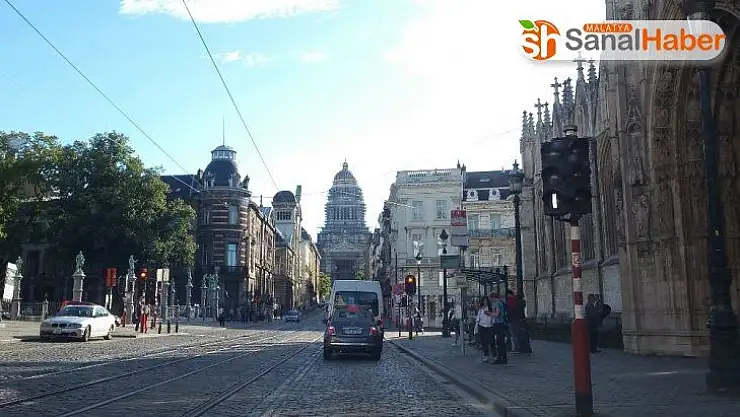 Belçika'da Covid-19 tedbirlerinin kaldırılma ihtimali tartışılıyor