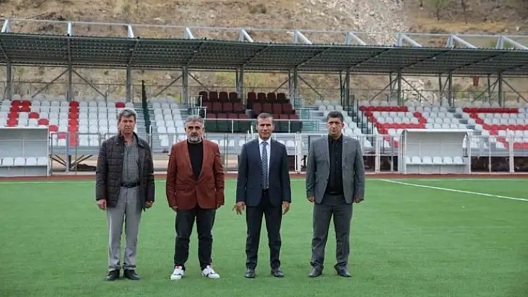 'Besni sentetik çim yüzeyli futbol sahası yenilendi'
