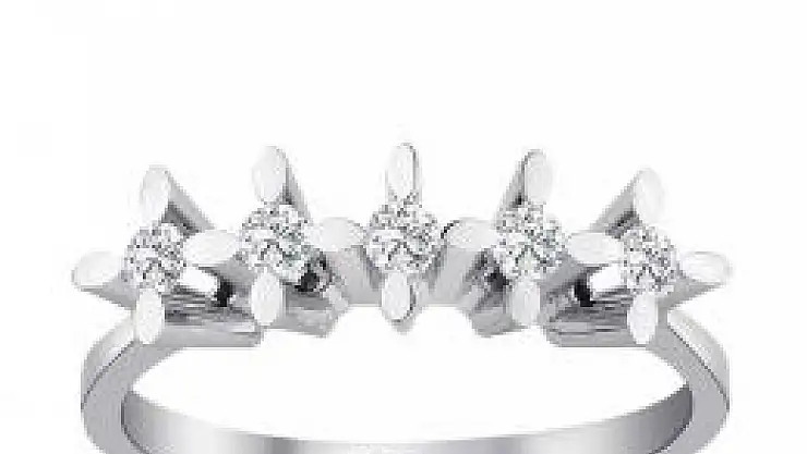 Beştaş Pırlanta Yüzük Takıları