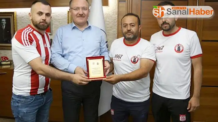 Bilgin'den taraftara övgü