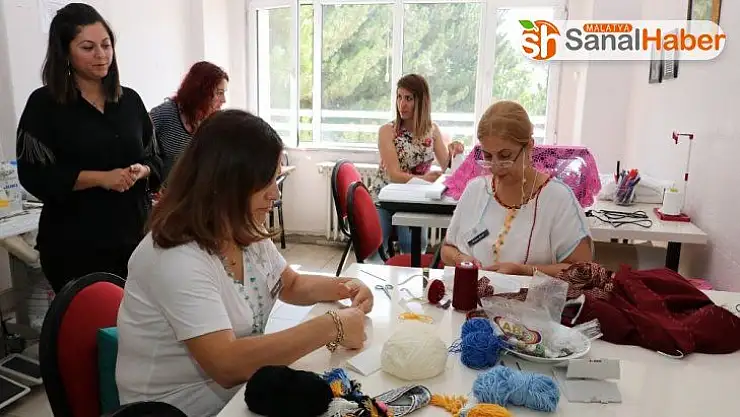 Bir asır öncesinin modası defilede sergilenecek