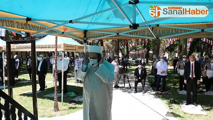 Bir asır sonra Maraş Kalesi'nde cuma namazı