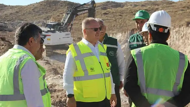 'Bir aylık suyu kalan kent diken üstünde, çalışmalar sürüyor'