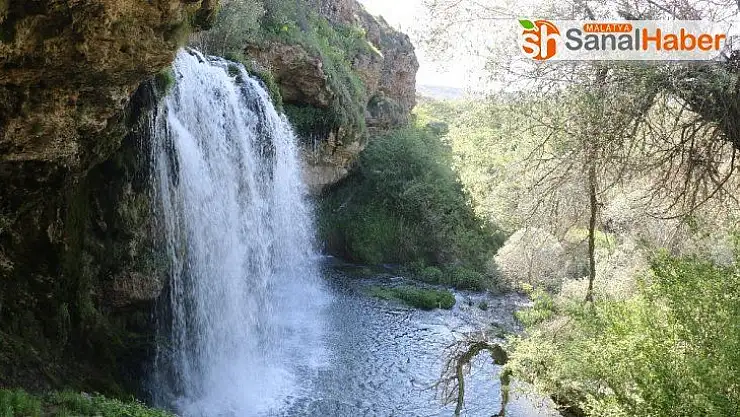 Bozkırın ortasındaki saklı Cennet 'Yıldız Şelalesi'