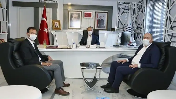 'Bozova Belediye Başkanı Aksoy´dan Başkan Kılınç´a ziyaret'