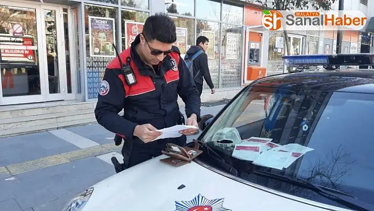 Bulduğu cüzdanı polise teslim etiler